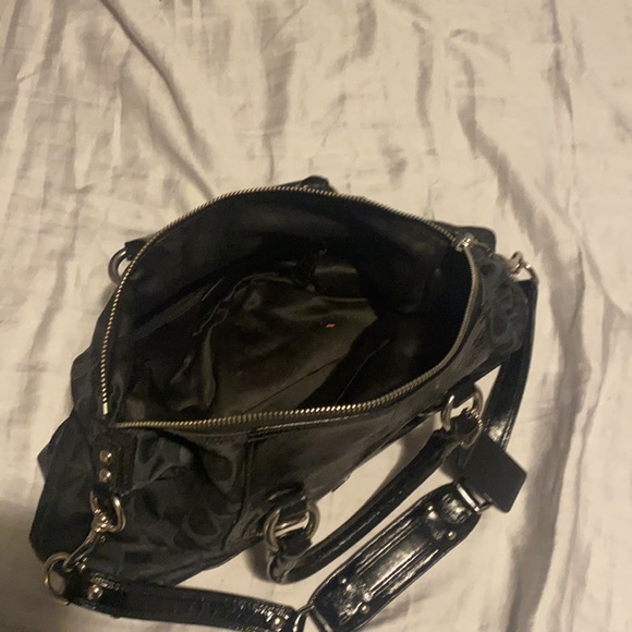 Coach purse - Picture 2 of 2